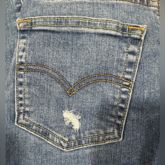 721 HIGH RISE SKINNY LEVIS WITH HOLES - Picture 7 of 13
